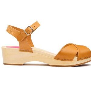 Swedish Hasbeens Mirja Debutant Tan Leather Clogs with Wooden Sole
